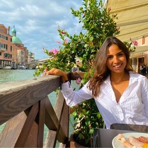 Meet you seller/buyer 🎀